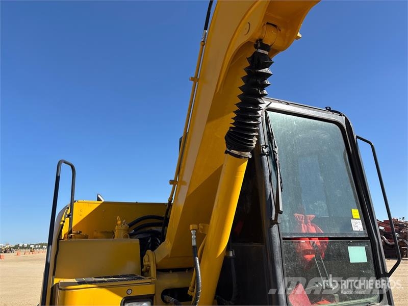 Komatsu PC70-8 Tracked Excavator Crawler excavators