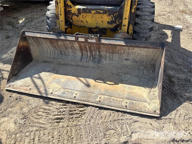 Komatsu SK815-5N Kompaktlastare