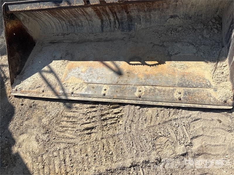 Komatsu SK815-5N Kompaktlastare