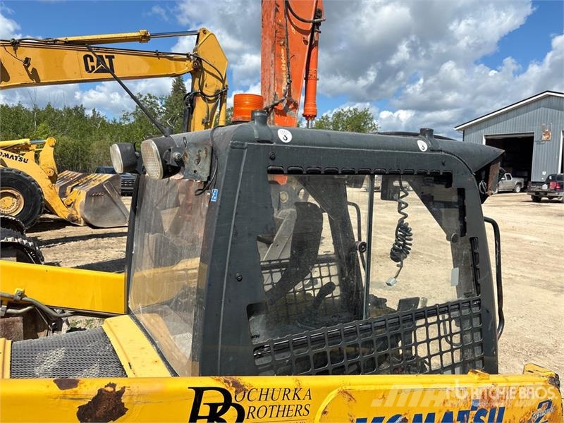 Komatsu SK815-5N Kompaktlastare