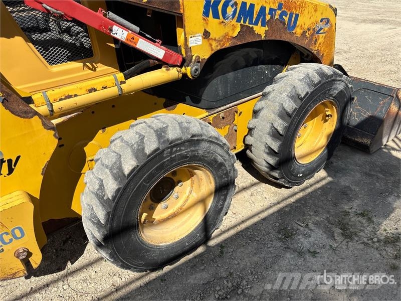 Komatsu SK815-5N Kompaktlastare