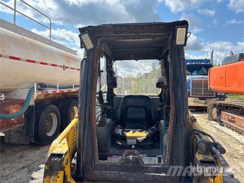 Komatsu SK815-5N Kompaktlastare