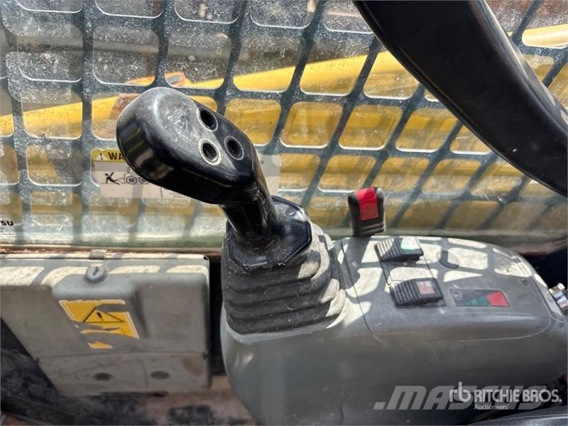 Komatsu SK815-5N Kompaktlastare