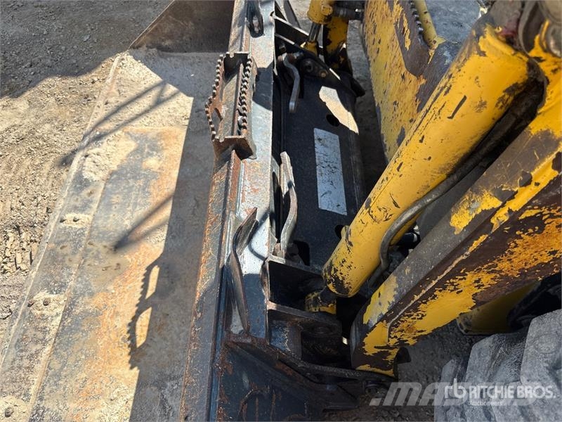 Komatsu SK815-5N Kompaktlastare