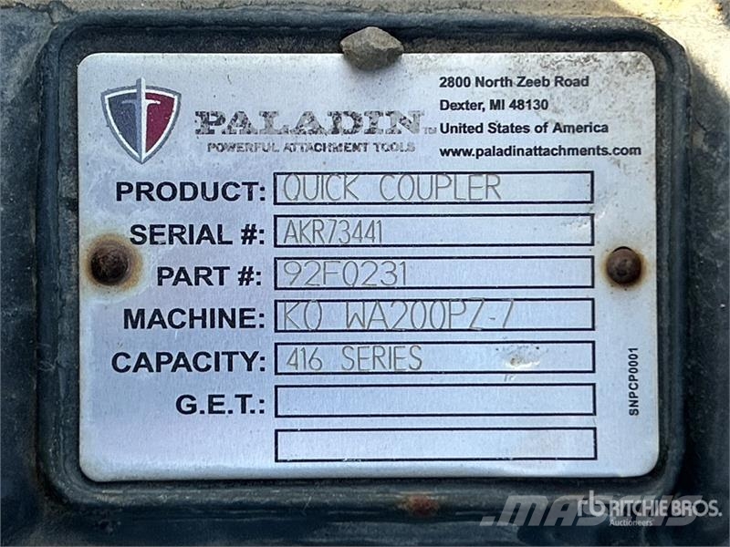 Komatsu WA200-8 45.5 in Quick Coupler - Fits Komatsu Enganches rápidos