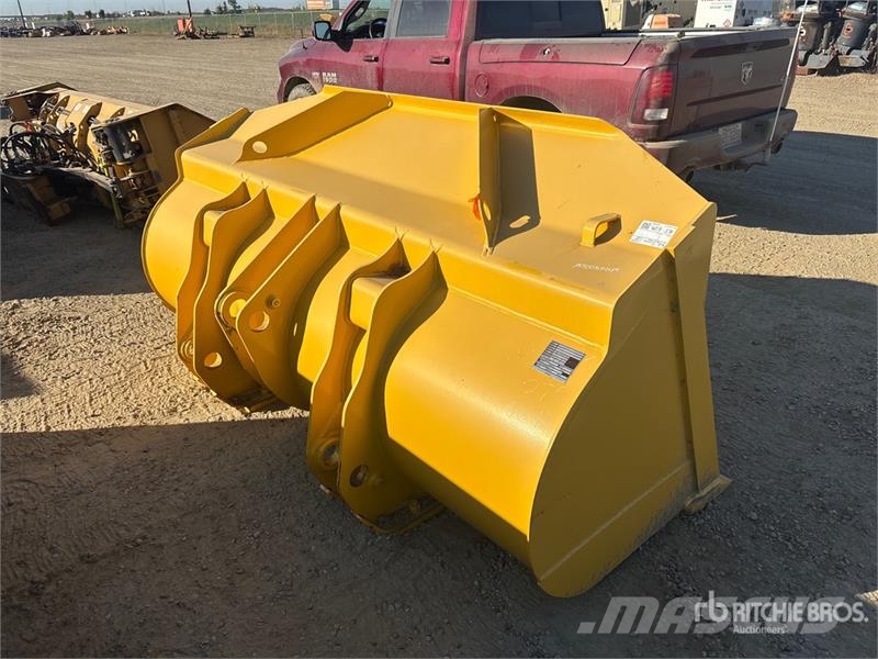 Komatsu WA270-8 100 in Wheel Loader Bucket Žlice