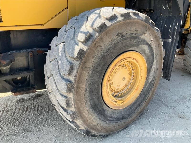 Komatsu WA500-6 Wheel Loader Utovarivači na kotačima