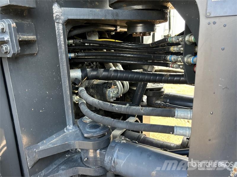 Komatsu WA500-8 Wheel Loader Utovarivači na kotačima