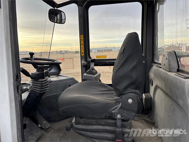 Kone SMV 16-1200B 36000 lb 4x4 Rough Terrain Forklift Vorkheftruck voor zwaar terrein