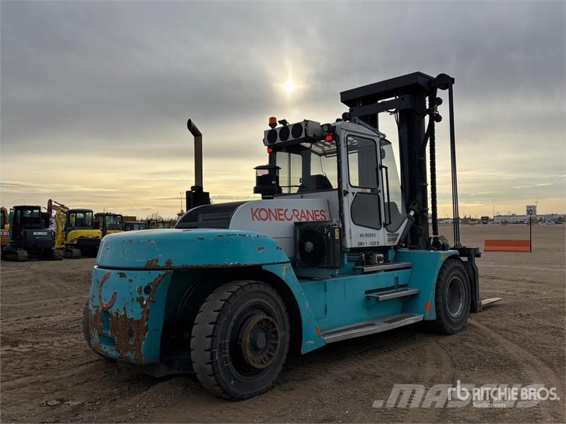 Kone SMV 16-1200B 36000 lb 4x4 Rough Terrain Forklift Vorkheftruck voor zwaar terrein