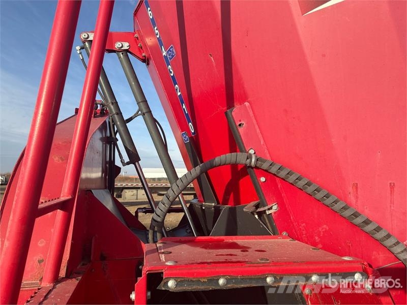 Kongskilde VM14 12200 kg 16 ft Wagon Feed Mixer Mikser hranilice