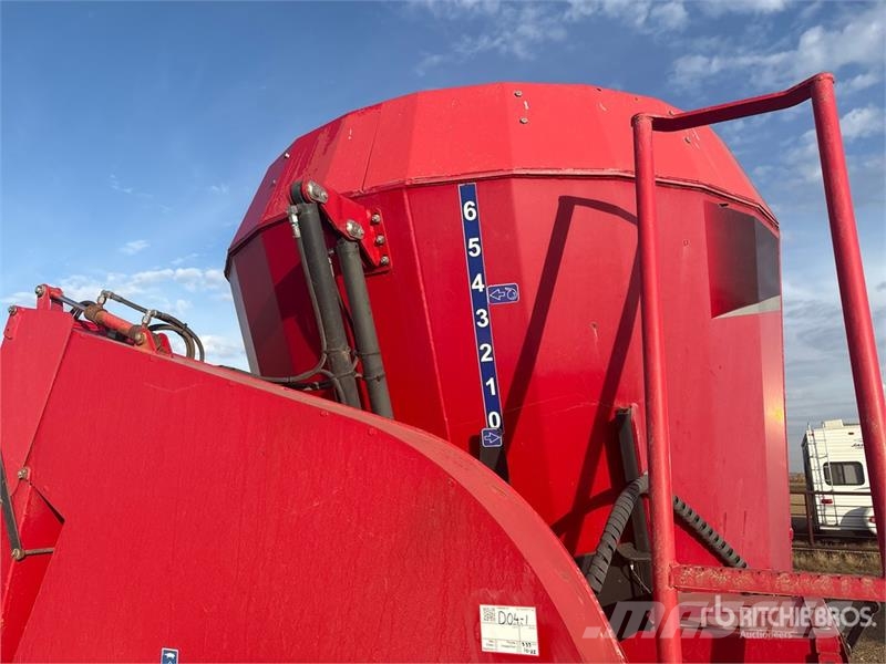 Kongskilde VM14 12200 kg 16 ft Wagon Feed Mixer Mikser hranilice