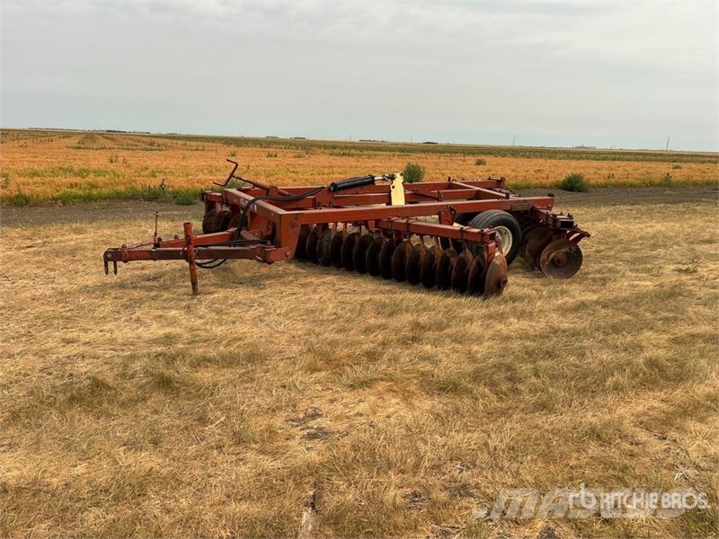 Krause 1292 15 ft Breaking Disc Disc harrows