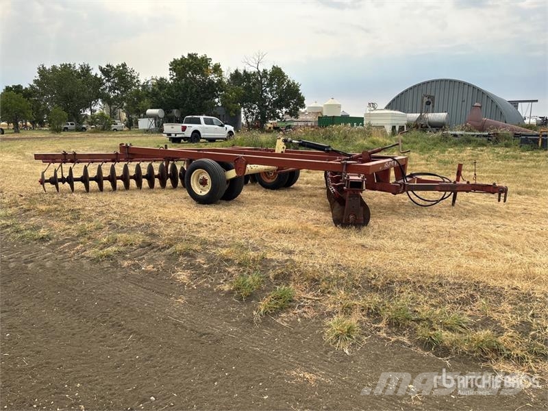 Krause 1292 15 ft Breaking Disc Disc harrows