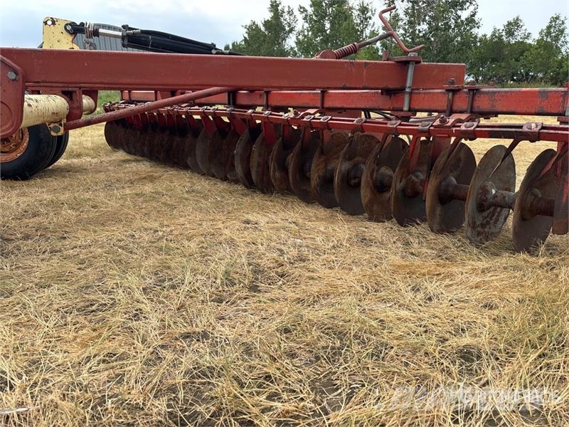Krause 1292 15 ft Breaking Disc Disc harrows