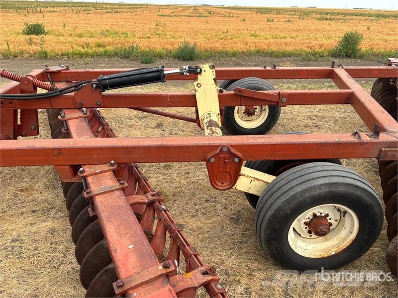 Krause 1292 15 ft Breaking Disc Disc harrows