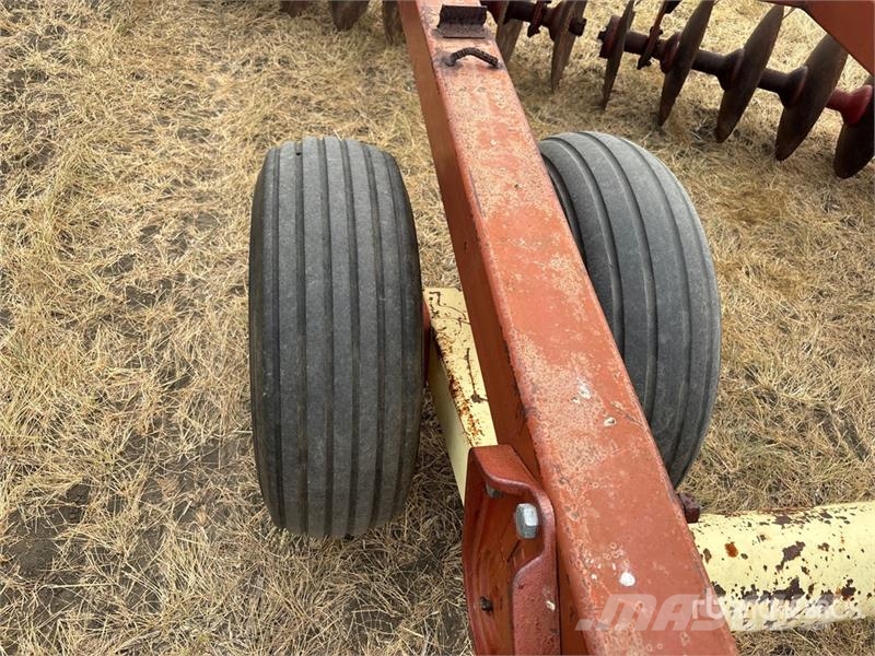Krause 1292 15 ft Breaking Disc Disc harrows