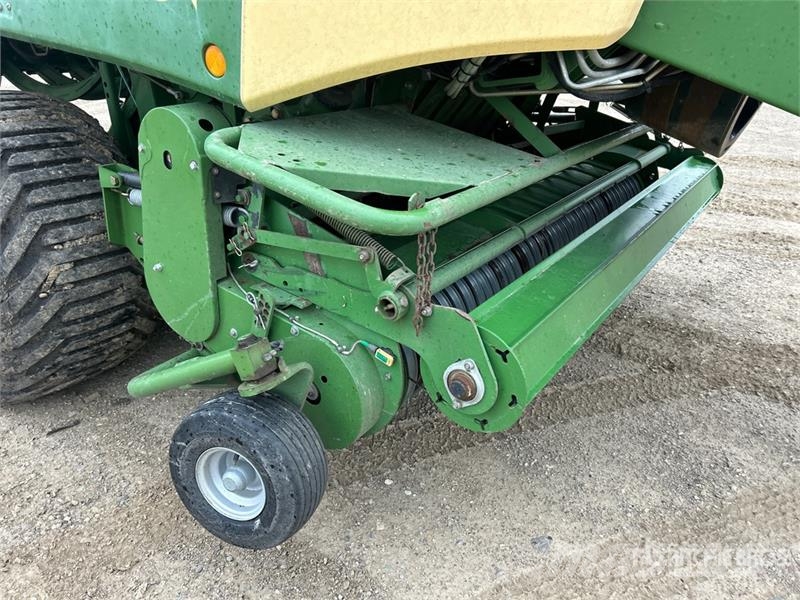 Krone Big Pack 1290 Big Square Baler Ķīpu preses
