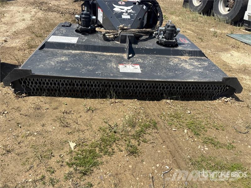 Kubota 80" Brushca 80 in Skid Steer Brush Cutter Borstels