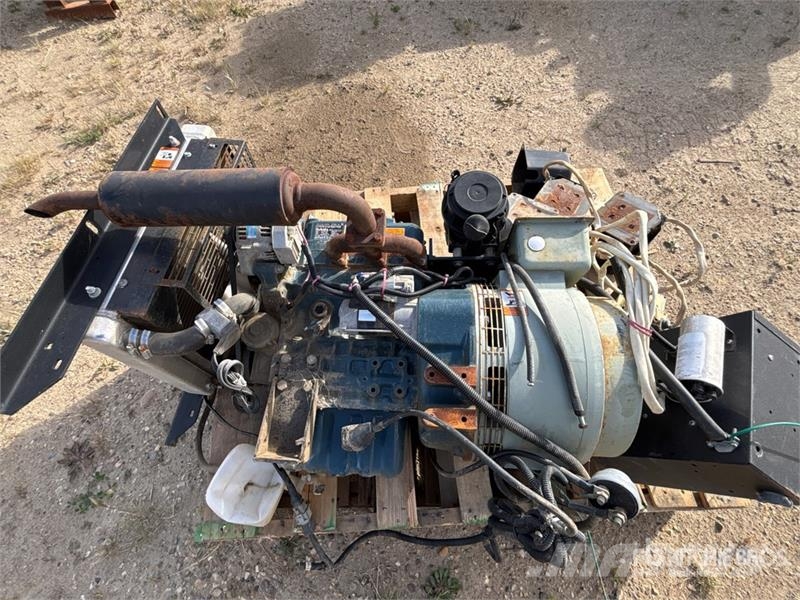 Kubota D1105-BG-EF01 12.6 kW 1.1 L Engine Motori