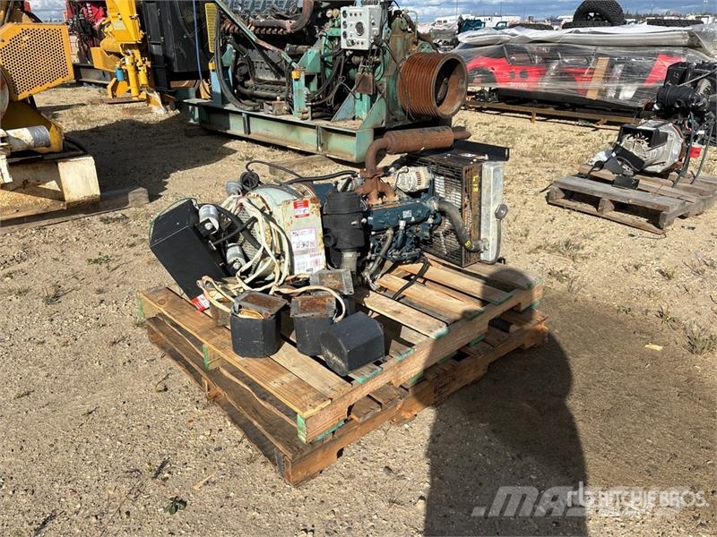 Kubota D1105-BG-EF01 12.6 kW 1.1 L Engine Motori