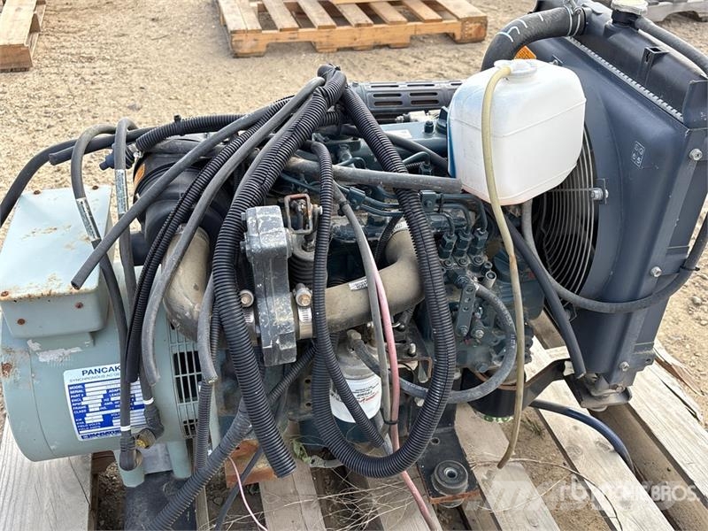 Kubota D1105-BG-ET01 12.6 kW 1.1 L Engine Motorer