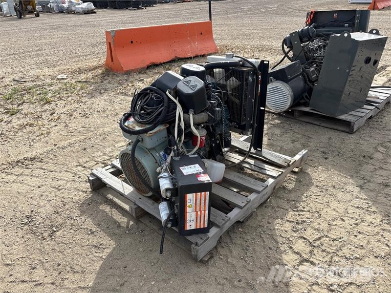 Kubota D1105-BG-ET01 12.6 kW 1.1 L Engine Motori