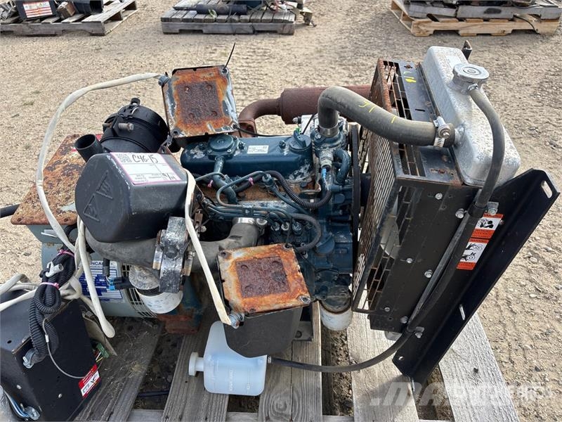 Kubota D1105-BG-ET01 12.6 kW 1.1 L Engine Motori