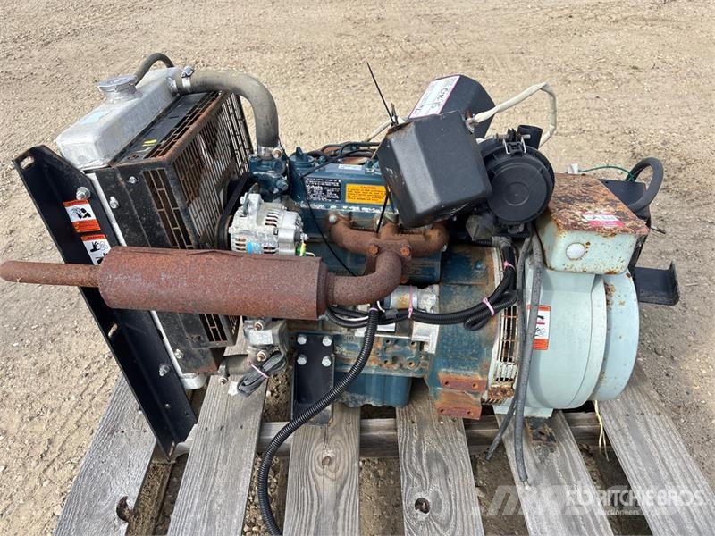 Kubota D1105-BG-ET01 12.6 kW 1.1 L Engine Motori