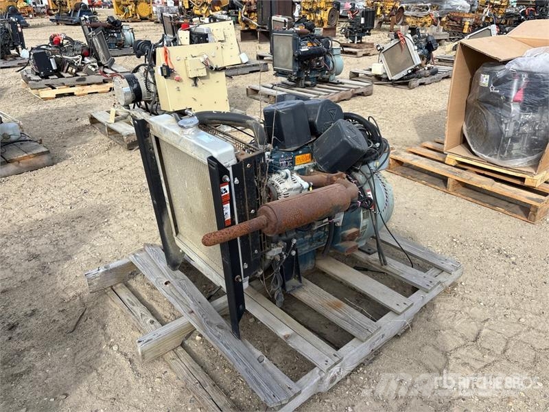Kubota D1105-BG-ET01 12.6 kW 1.1 L Engine Motori