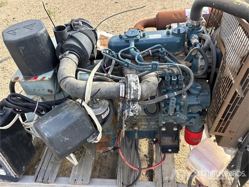 Kubota D1105-BG-ET01 12.6 kW 1.1 L Engine Motori