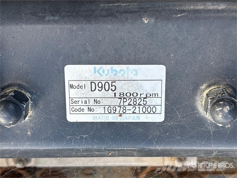 Kubota D905-BG-ES01 9.7 kW 0.89 L Engine Motori