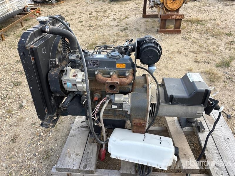 Kubota D905-BG-ES01 9.7 kW 0.89 L Engine Motori