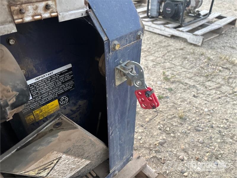 Kubota GL11000 10 kW Portable Generator Set (Inoperable) Ostali generatori
