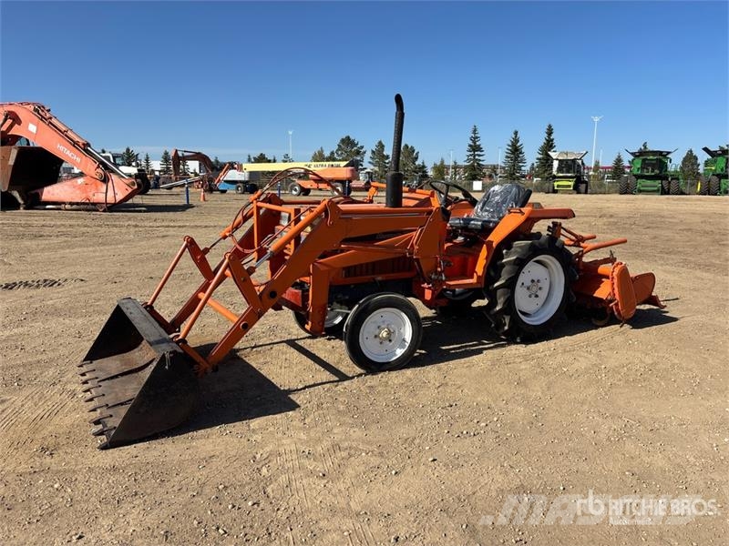 Kubota L1-20 2WD Utility Tractor Manjši traktorji