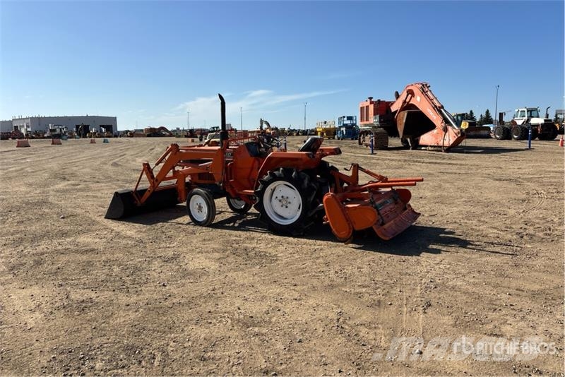 Kubota L1-20 2WD Utility Tractor Manjši traktorji