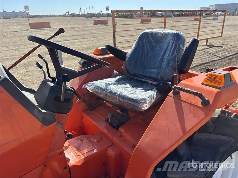 Kubota L1-20 2WD Utility Tractor Manjši traktorji