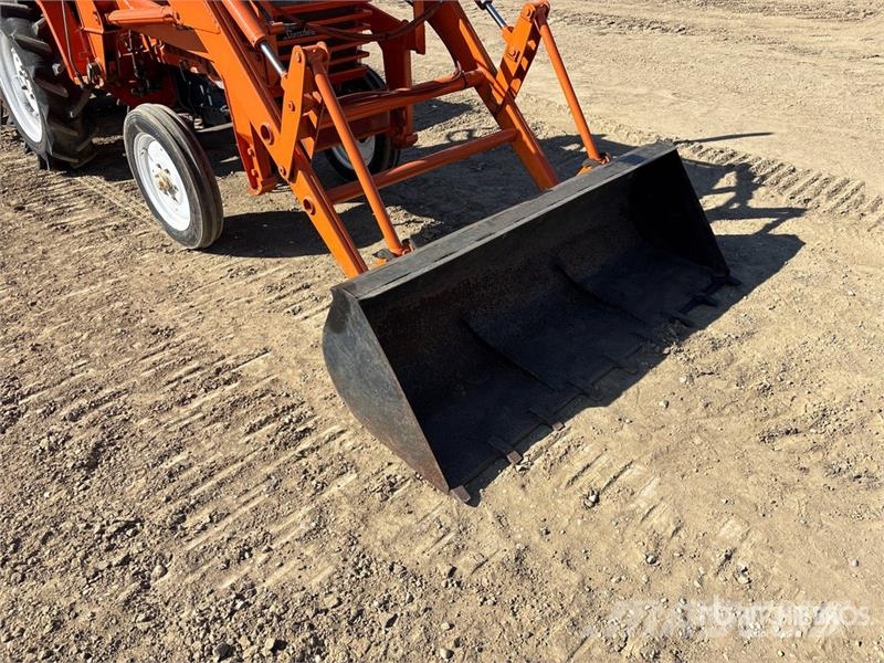 Kubota L1-20 2WD Utility Tractor Manjši traktorji