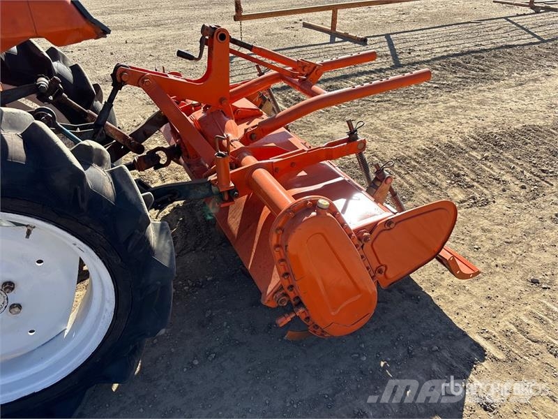 Kubota L1-20 2WD Utility Tractor Manjši traktorji