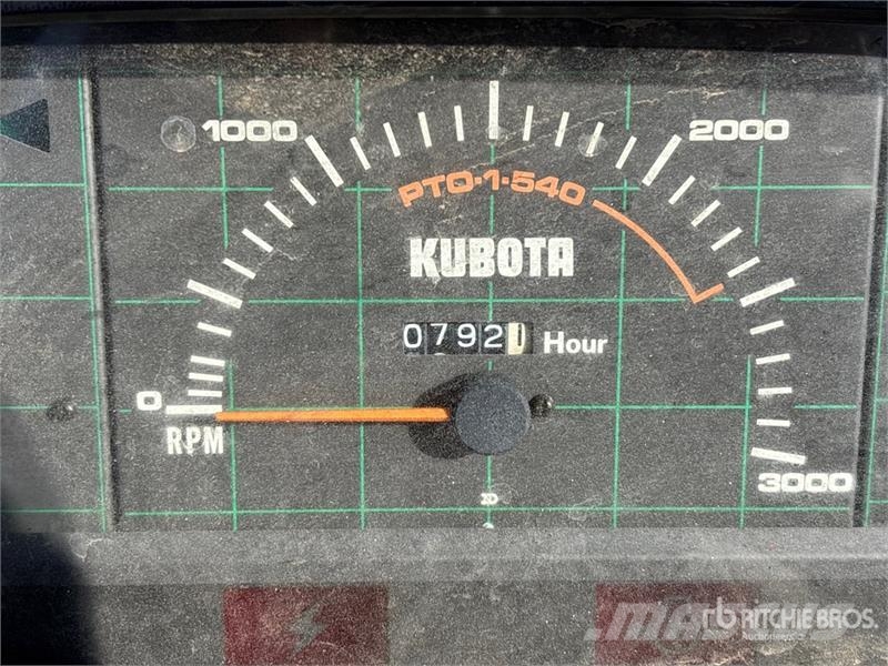 Kubota L1-20 2WD Utility Tractor Manjši traktorji