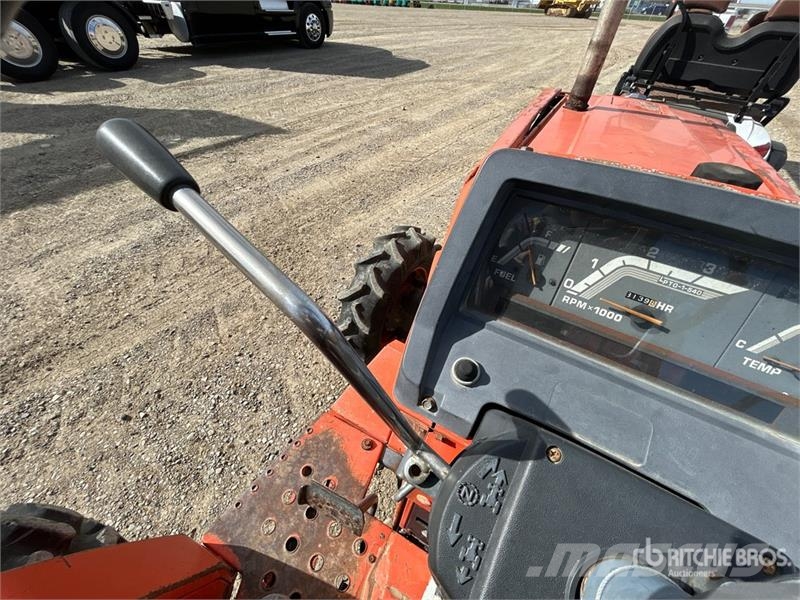 Kubota L2950 4WD Utility Tractor Kompakttraktorid