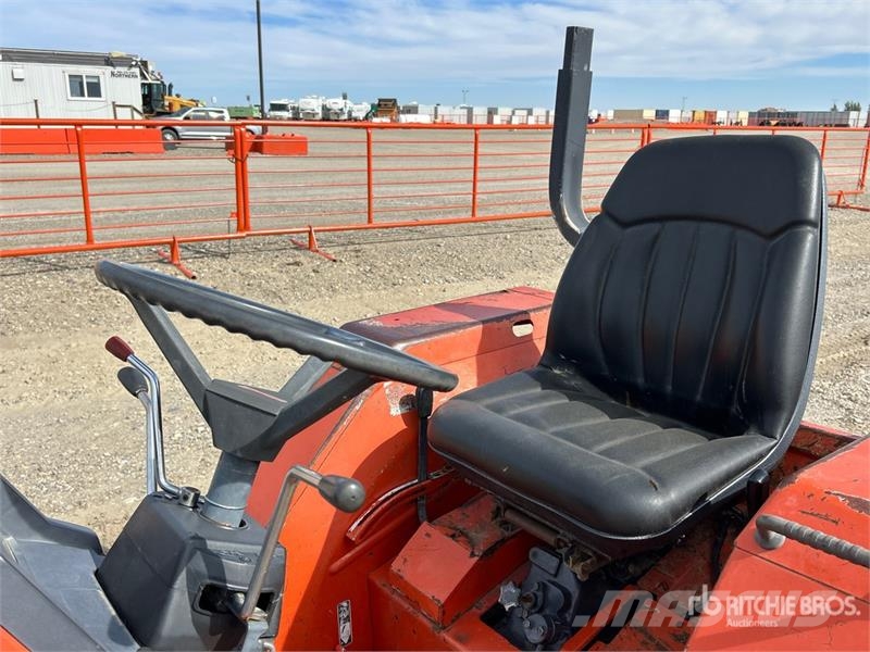 Kubota L2950 4WD Utility Tractor Kompakttraktorid