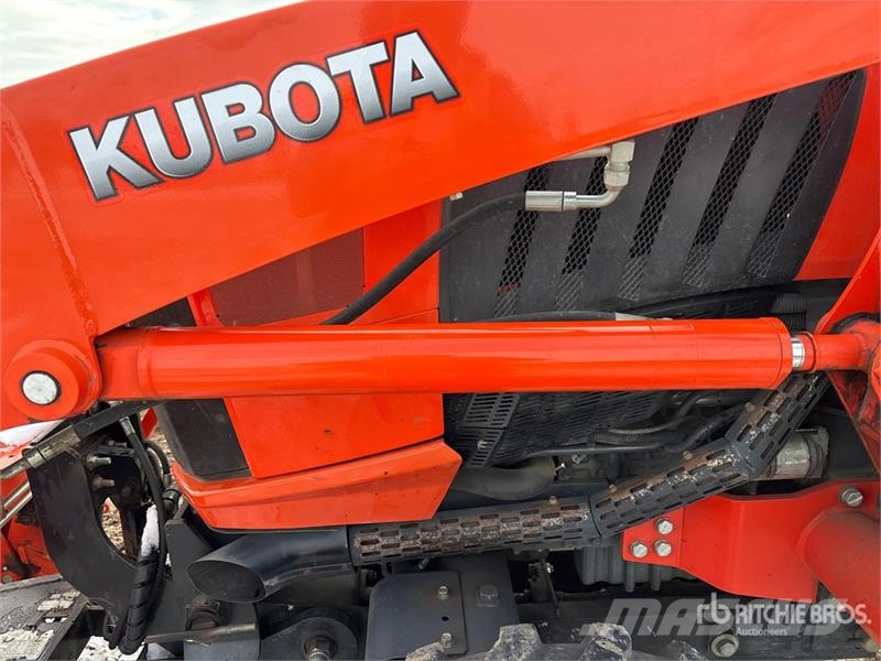 Kubota L4760D 4WD Tractor الجرارات