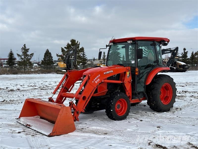 Kubota L4760D 4WD Tractor الجرارات