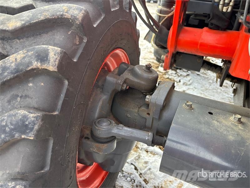Kubota L4760D 4WD Tractor الجرارات