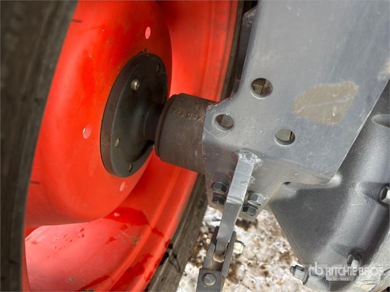 Kubota L4760D 4WD Tractor الجرارات