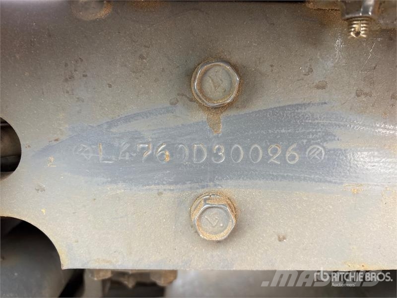 Kubota L4760D 4WD Tractor الجرارات