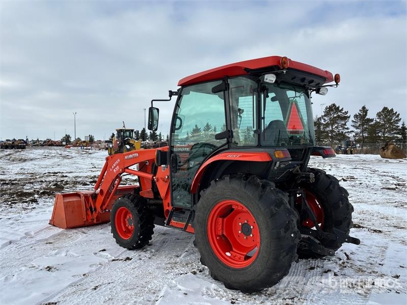 Kubota L4760D 4WD Tractor الجرارات