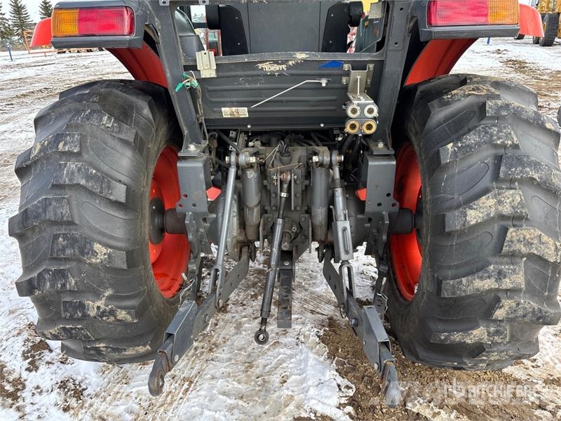 Kubota L4760D 4WD Tractor الجرارات