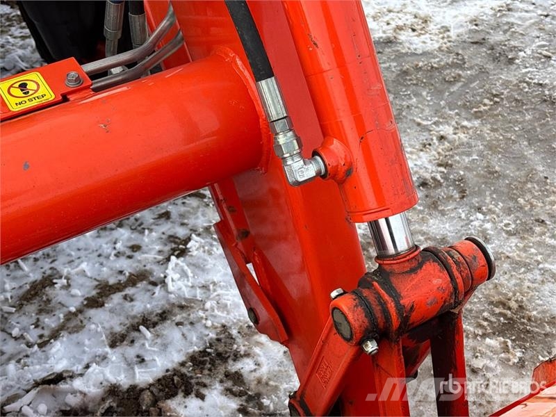 Kubota L4760D 4WD Tractor الجرارات